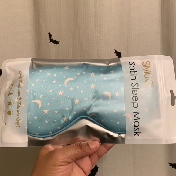 SMUG Satin Sleep Mask - Picture 3 of 4